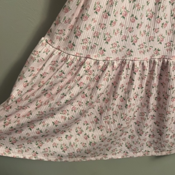 🆕See you monday size S floral dress - Picture 6 of 6